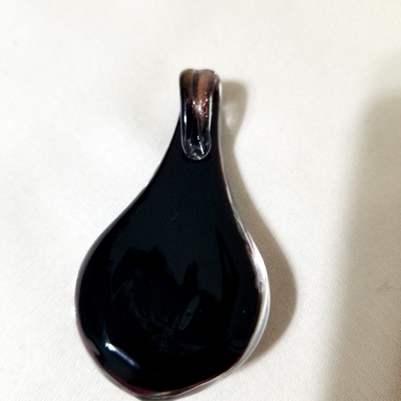 Tear drop glass pendant - Picture 2 of 3